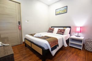 thumbnail: Room
