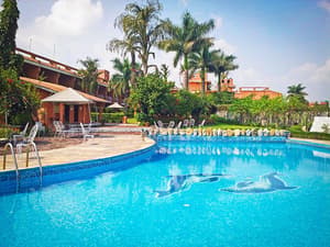 thumbnail: Pool