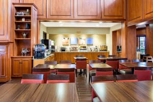 thumbnail: Breakfast area