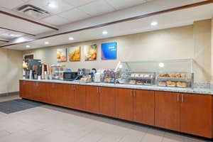 thumbnail: Breakfast area