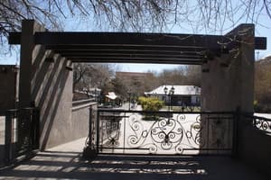 thumbnail: Exterior