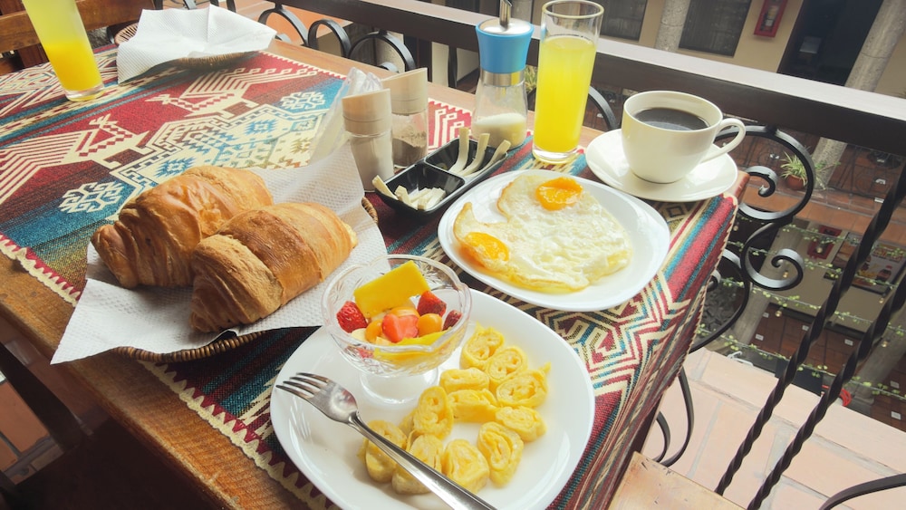 Breakfast meal