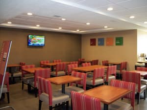 thumbnail: Breakfast area