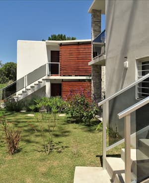 thumbnail: Exterior detail