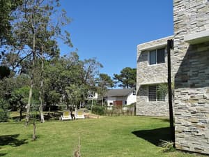 thumbnail: Garden view