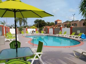 thumbnail: Pool