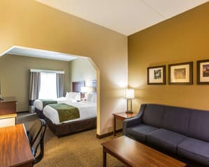 thumbnail: Interior entrance