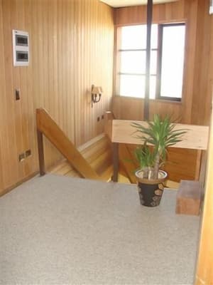 thumbnail: Hallway
