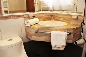 thumbnail: Bathroom