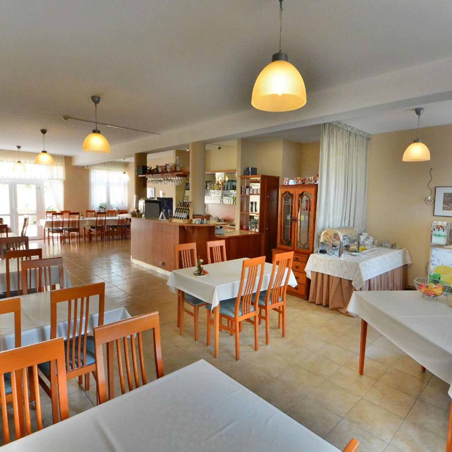 Restaurant-cafeteria