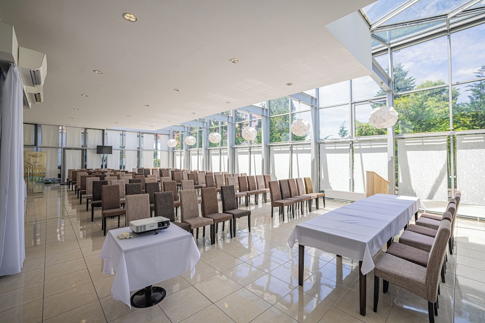Reception hall