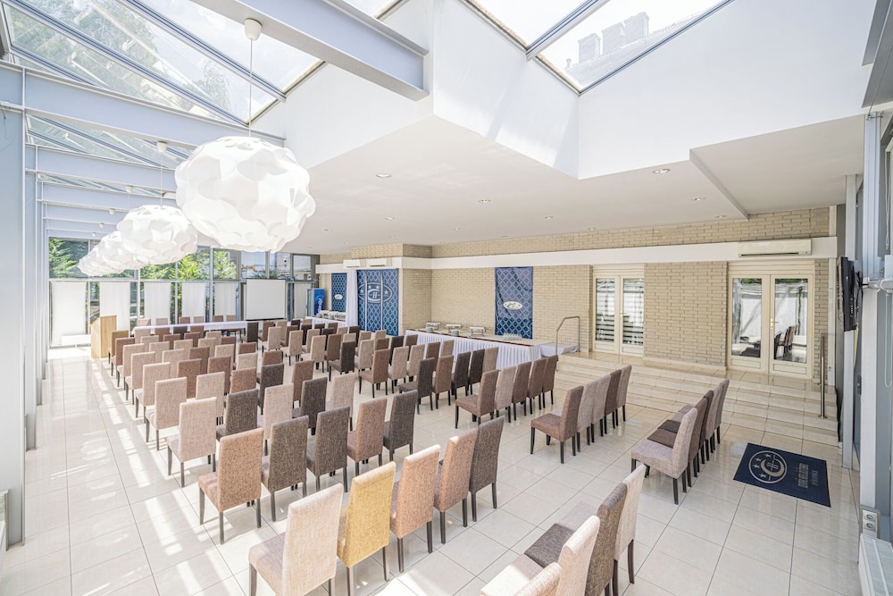 Reception hall