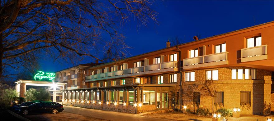 On-Site,Outdoor/Exterior,Exterior View of Building