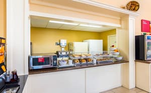 thumbnail: Breakfast area
