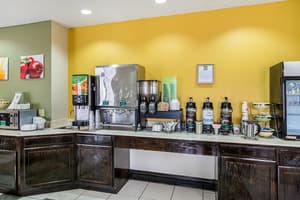thumbnail: Breakfast area