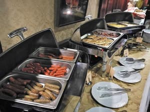 thumbnail: Restaurant