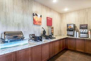 thumbnail: Breakfast area