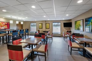 thumbnail: Breakfast area
