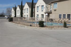thumbnail: Exterior