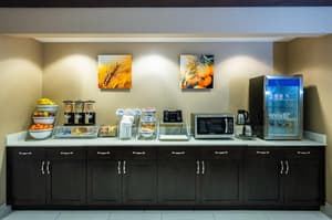 thumbnail: Breakfast area