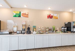 thumbnail: Breakfast area