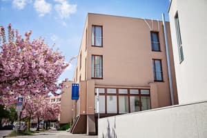 thumbnail: Exterior