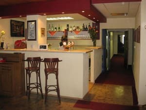 thumbnail: Bar (on property)