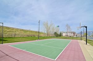 thumbnail: Tennis court