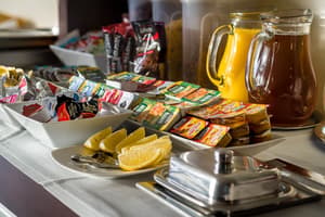 thumbnail: Breakfast area