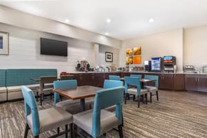 thumbnail: Breakfast area