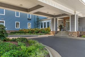thumbnail: Exterior