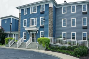 thumbnail: Exterior