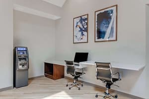 thumbnail: Business center
