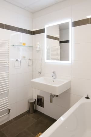 thumbnail: Bathroom