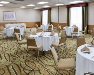 thumbnail: Dining