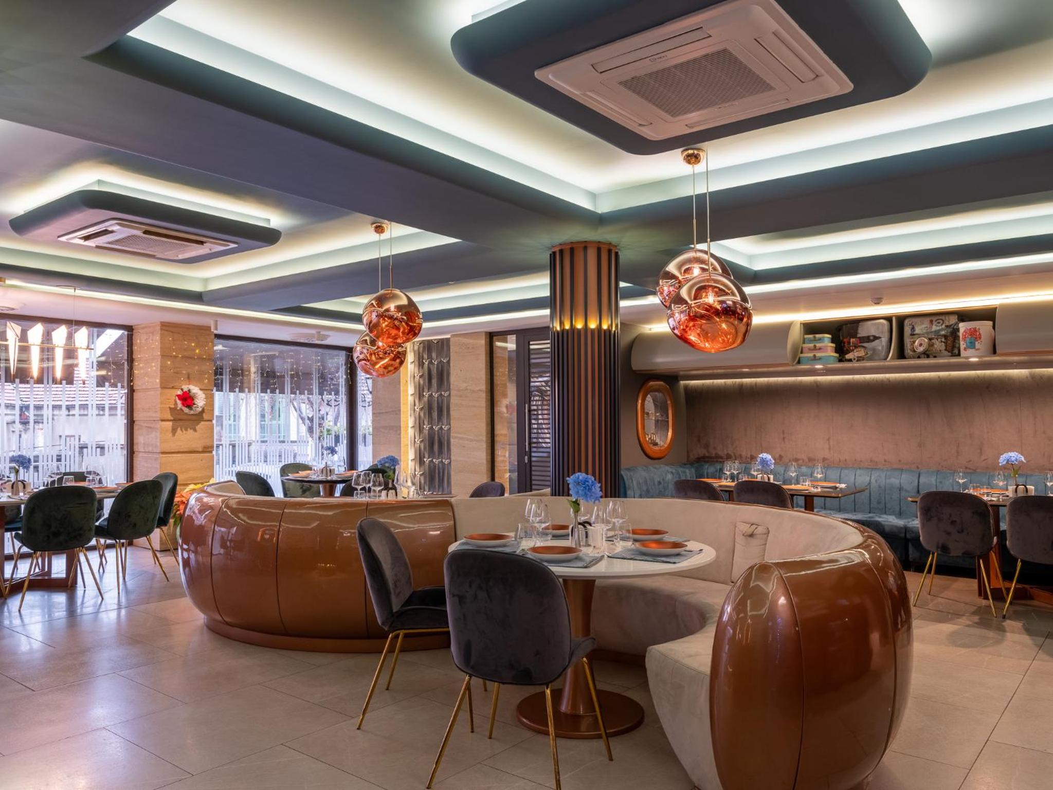 Restaurant-cafeteria