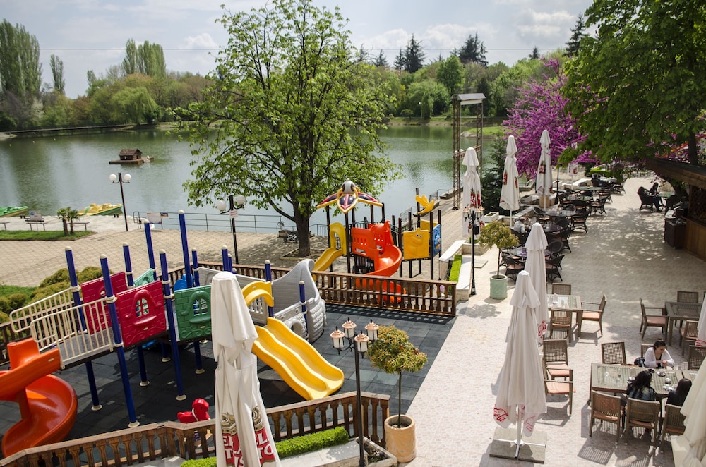 Children's play area - outdoor