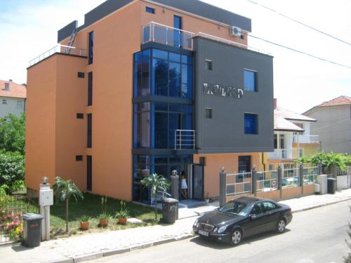 19341644.jpg