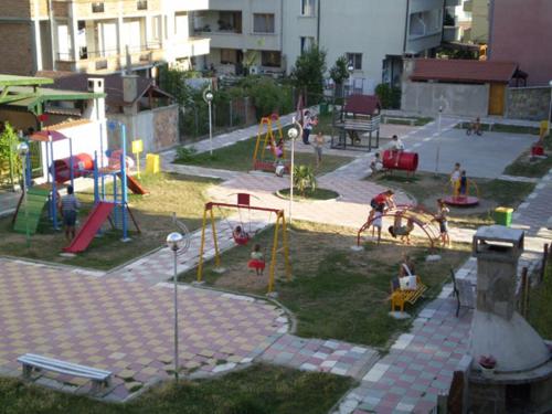30638847.jpg