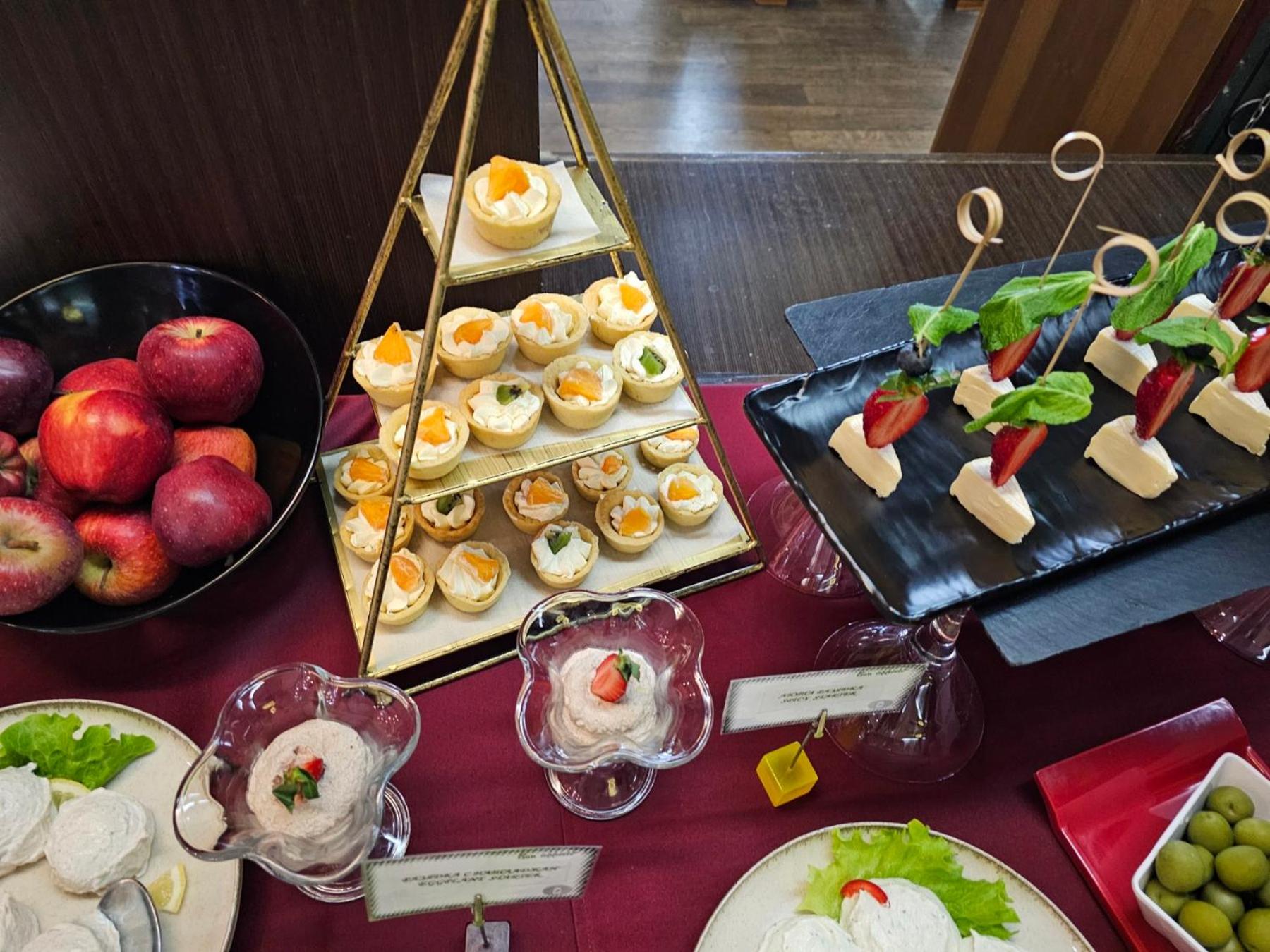 Restaurant-cafeteria