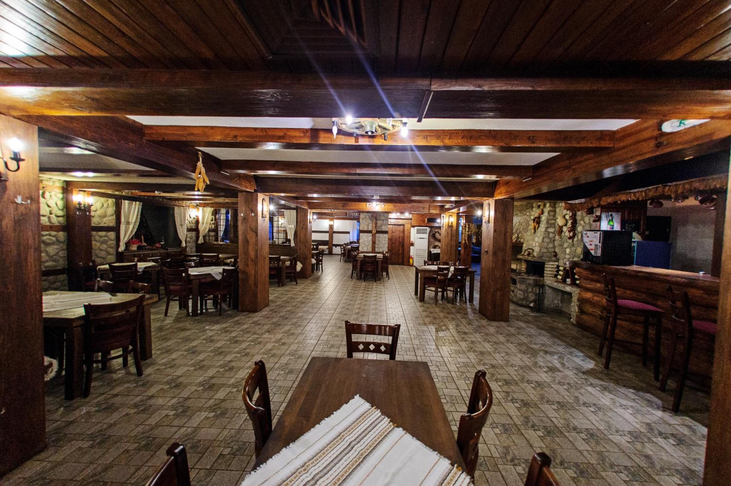 Restaurant-cafeteria
