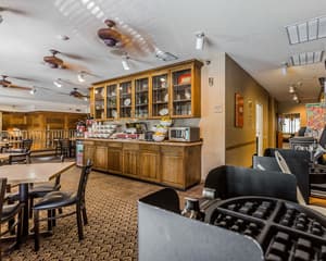 thumbnail: Breakfast area