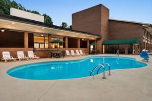 thumbnail: Pool