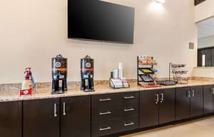 thumbnail: Breakfast area