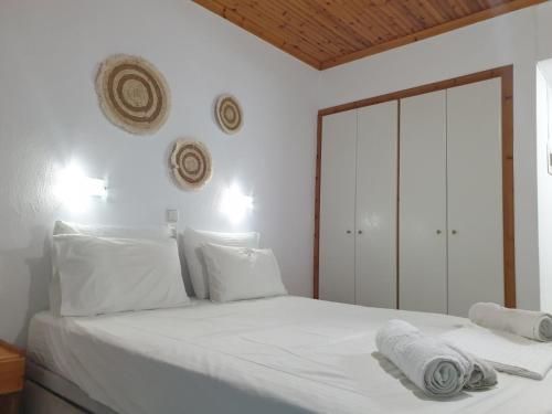 781177880.jpg