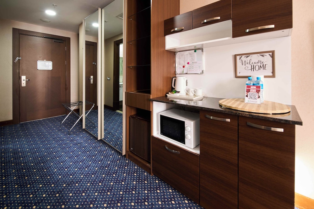 Private kitchenette