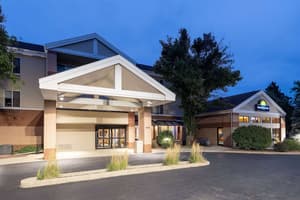thumbnail: Exterior