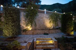 thumbnail: Garden view