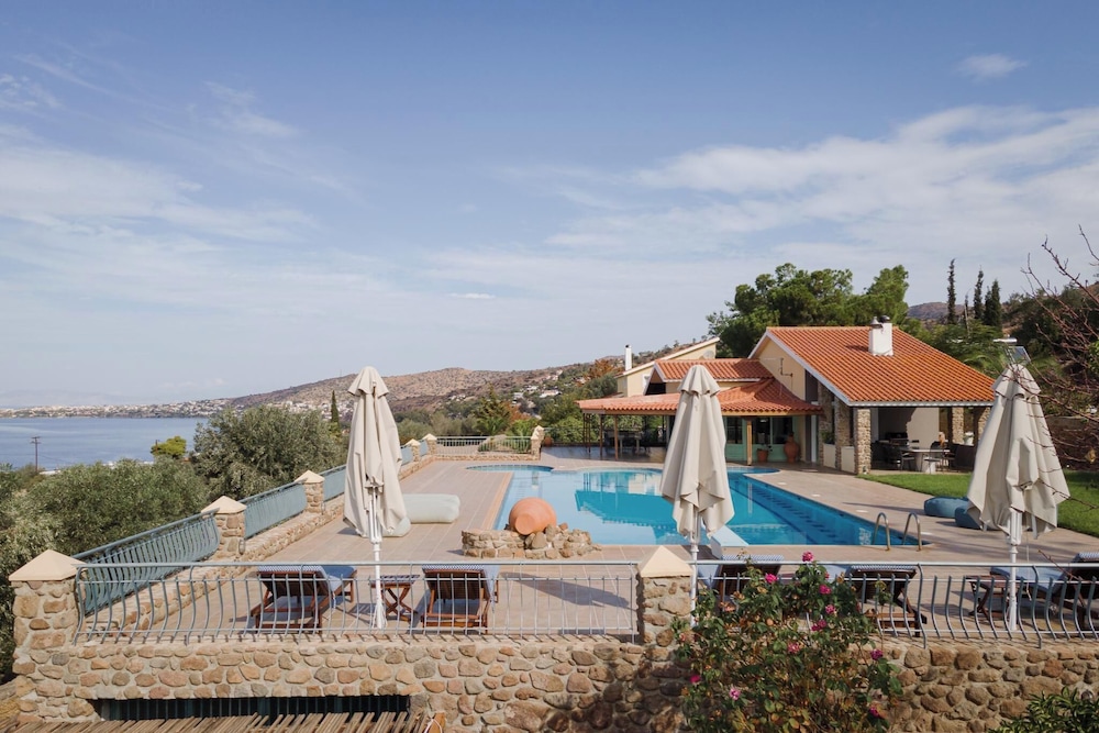 Private pool