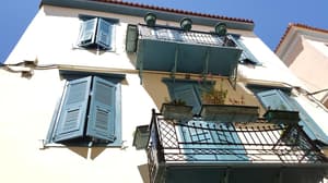 thumbnail: Exterior